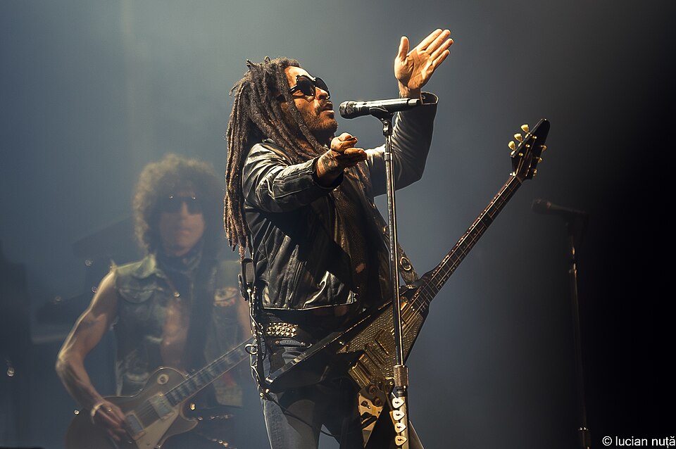 Photo of Lenny Kravitz, the 007 First Light actor who plays Bawma.